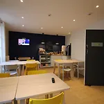 호텔 La Fontaine Centre 2*