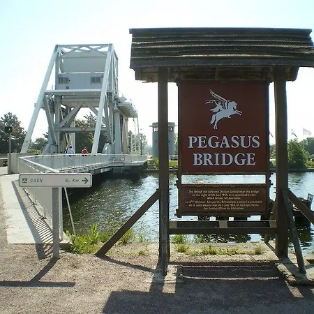 La Fontaine Centre 2*