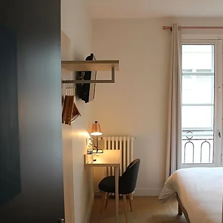 La Fontaine Centre Hotel 2*